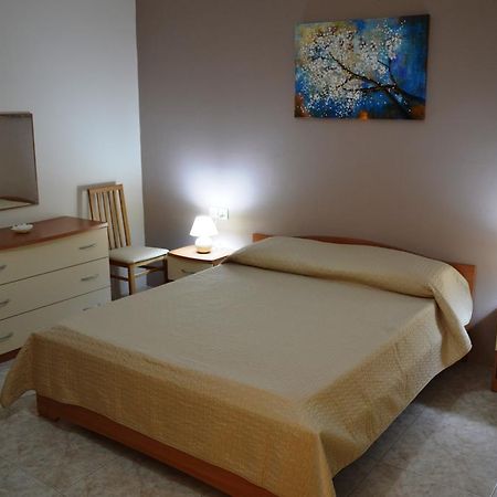 The April Maisonette Marsaskala Exterior photo